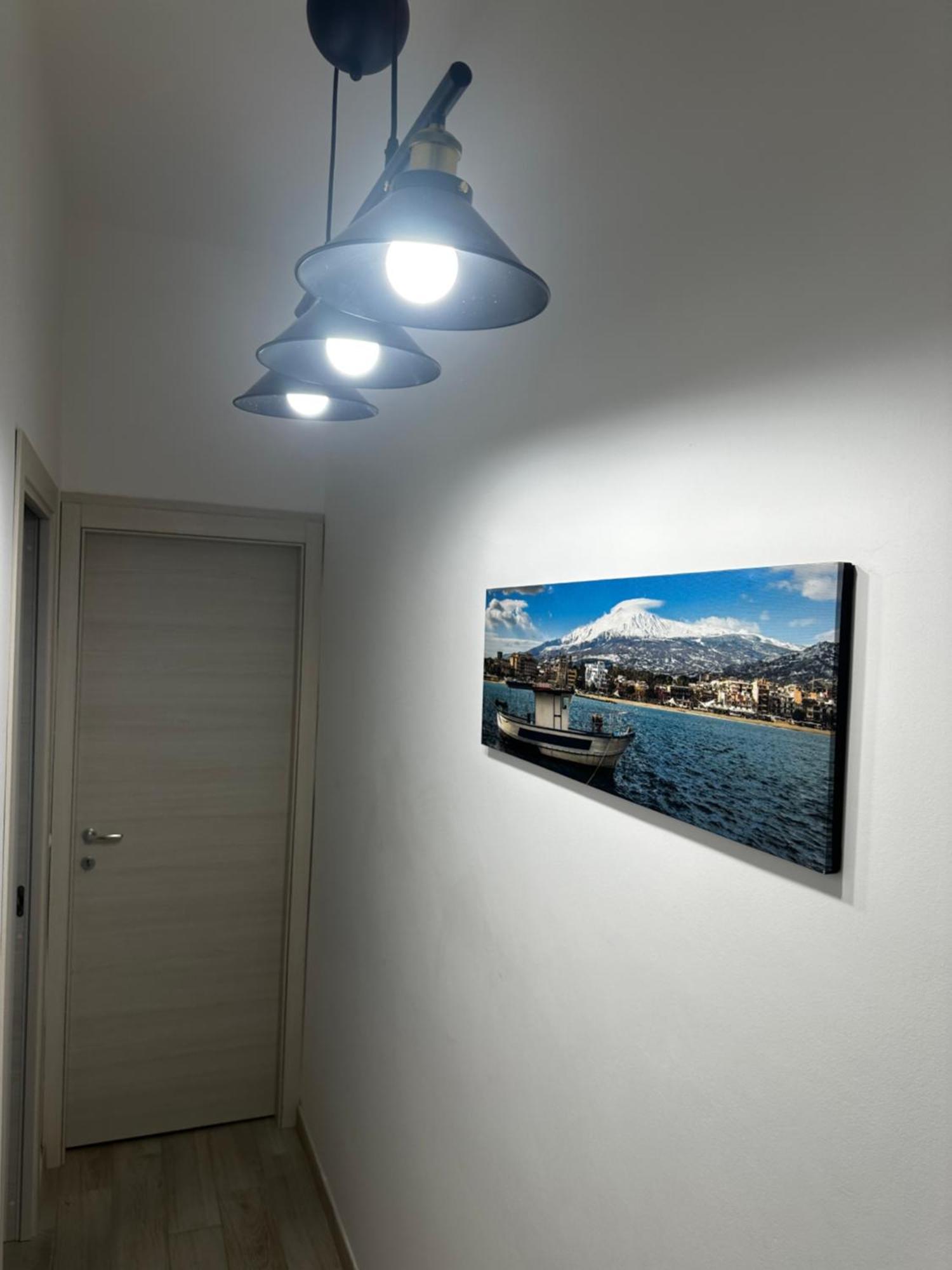 Appartamento La Finestra Di Anna Sul Mare Capo dʼOrlando Esterno foto